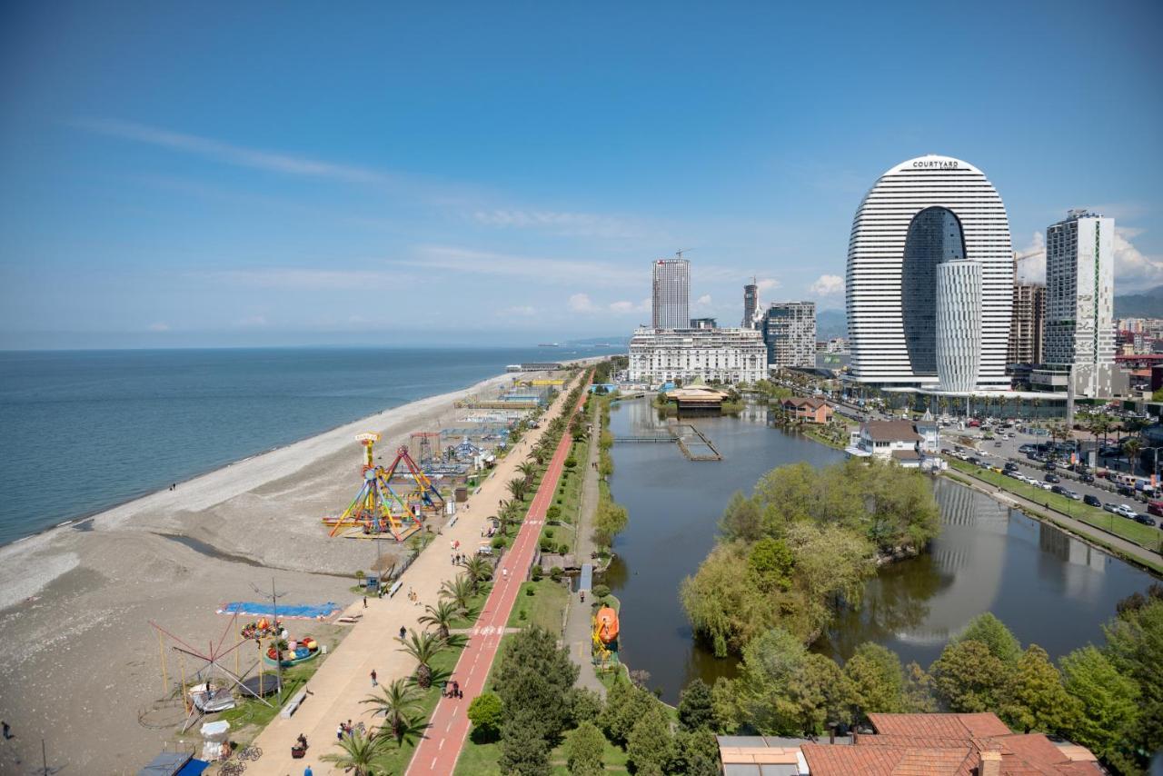 Orbi City Aparthotel Batum Dış mekan fotoğraf