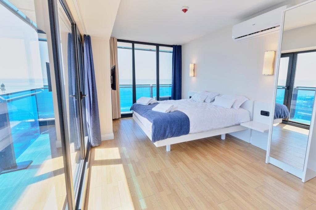 Orbi City Aparthotel Batum Dış mekan fotoğraf