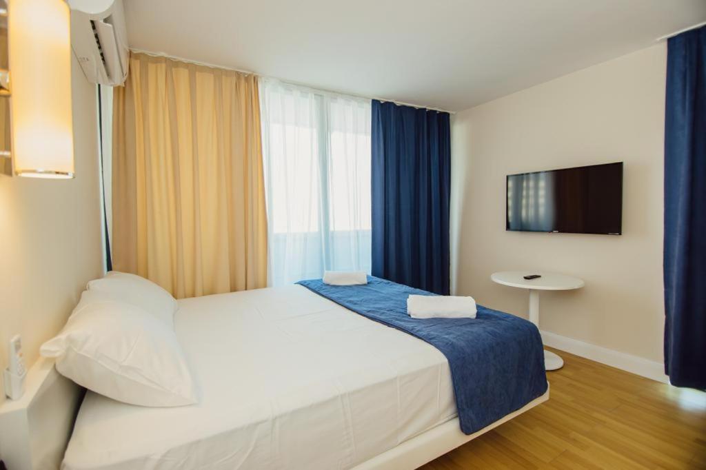 Orbi City Aparthotel Batum Dış mekan fotoğraf