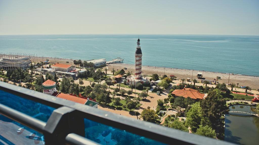 Orbi City Aparthotel Batum Dış mekan fotoğraf
